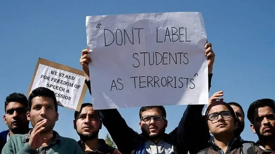 Kashmiri students face assaults